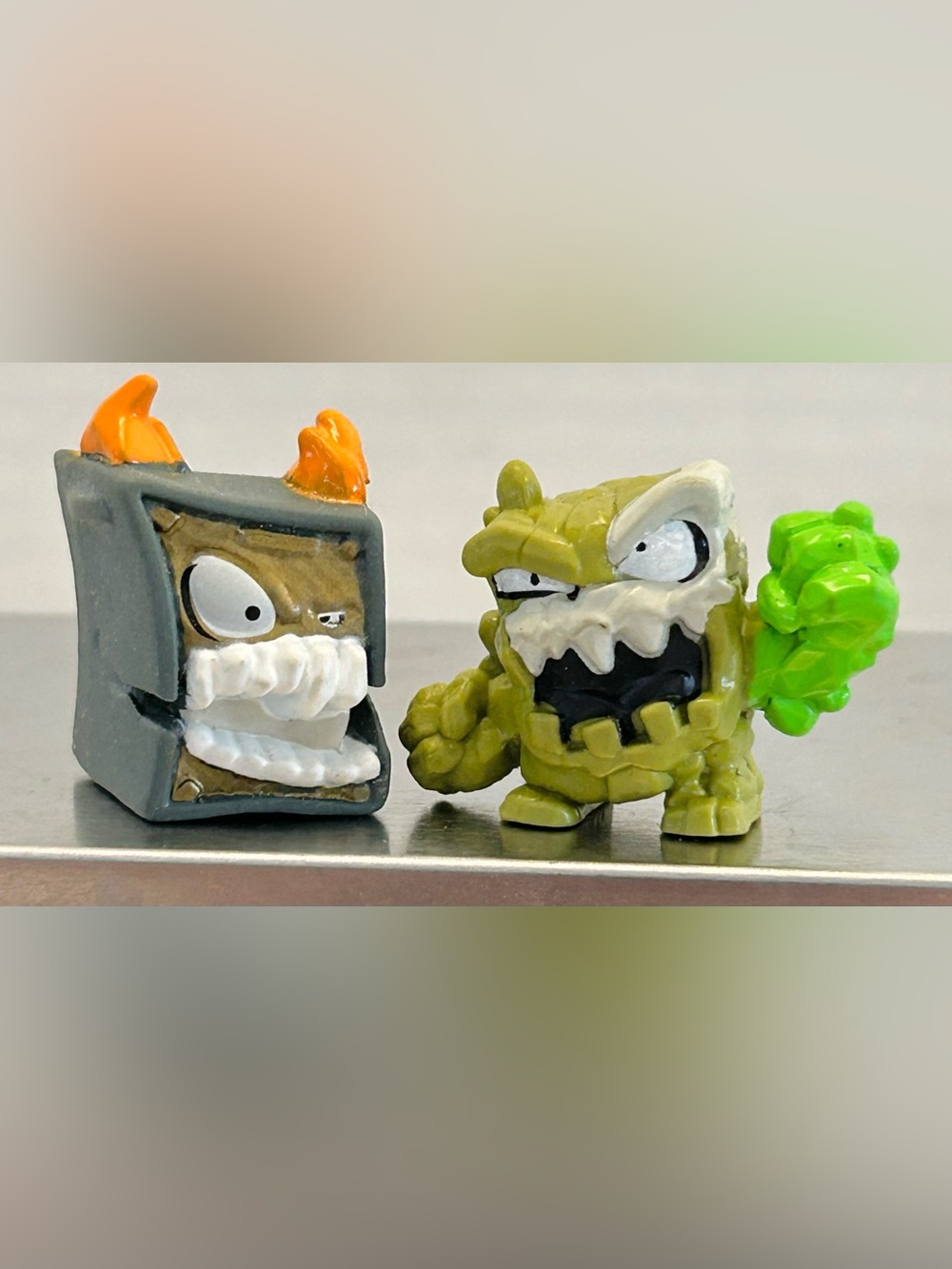 MrBeast Lab Swarms Figures - Picture 6 of 6